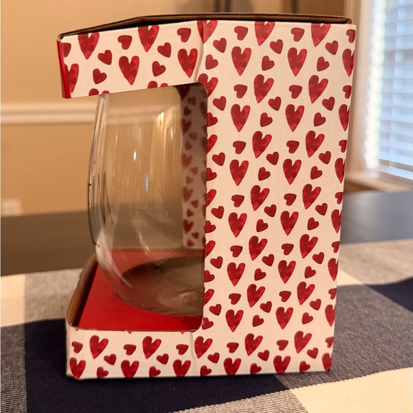 Rae Dunn BE MINE 30 oz Wine Glass Valentines Heart Boxed Mug Large Stemless - Picture 2 of 5